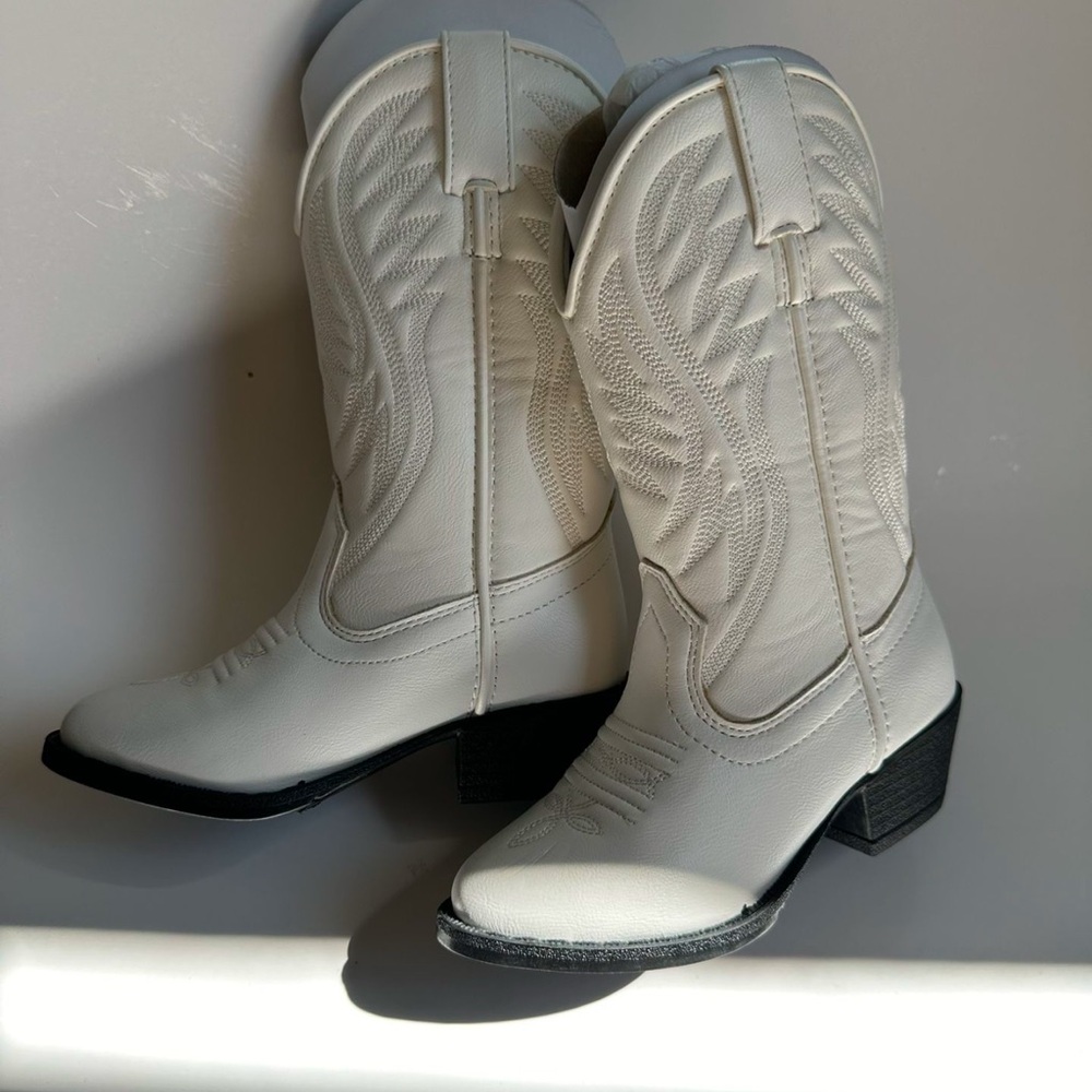 Kids White Western Cowboy Boots for kids size 10